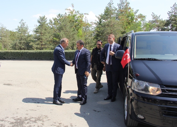 Iğdır  Valisi Sayın Ercan Turan, İl Özel İdaresini ziyaret etti. 